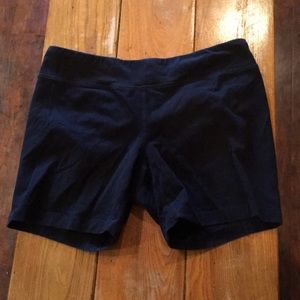 🛍Danskin black 90% cotton/10% spandex shorts